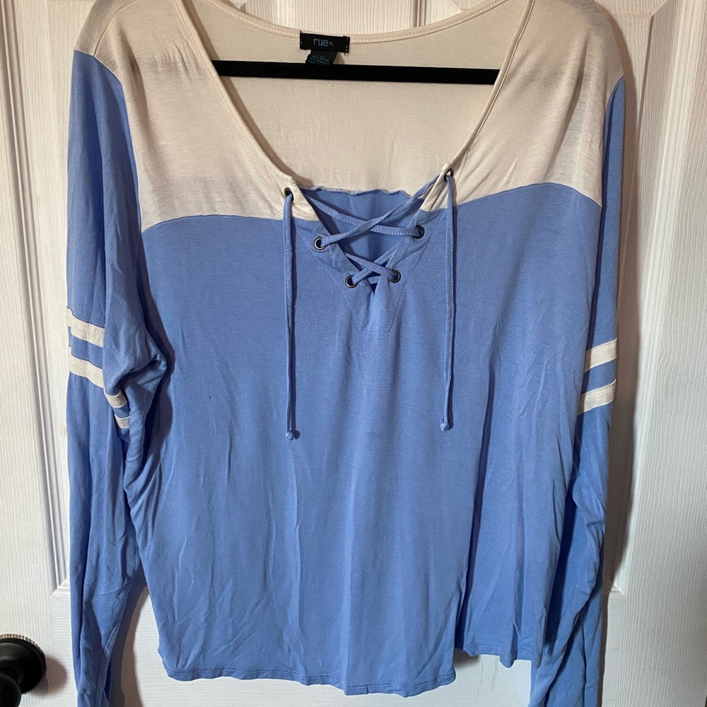 White and Blue V-Neck Long Sleeve